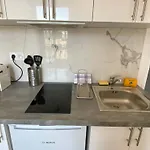 New 457 Suite Chaplin- Cosy Apartment Paris Center